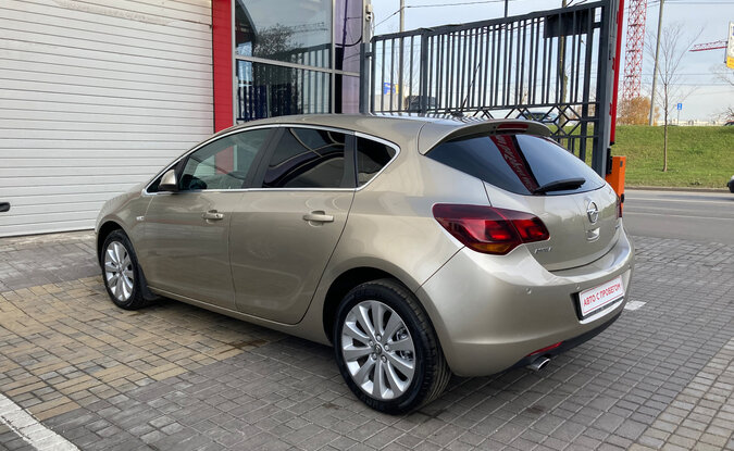 Opel Astra