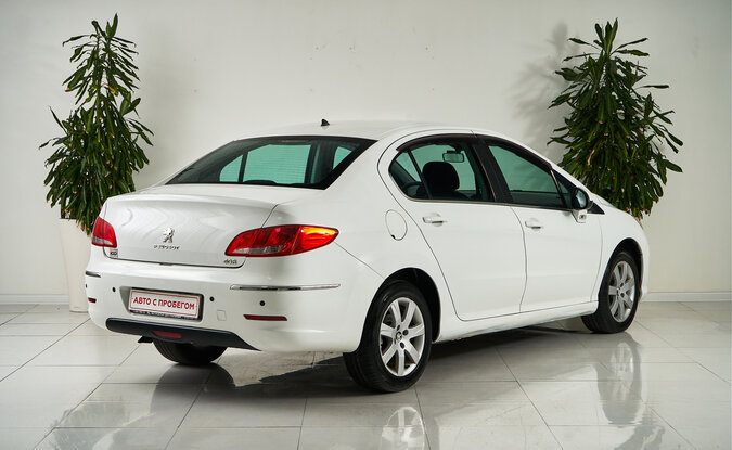Peugeot 408