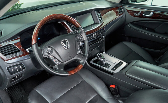 Hyundai Equus