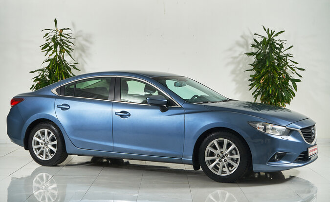 Mazda 6