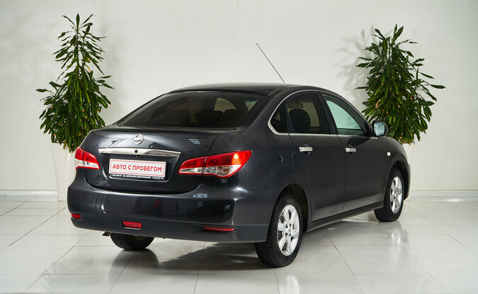 Nissan Almera