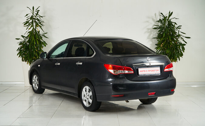 Nissan Almera