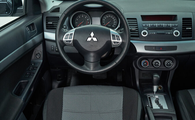 Mitsubishi Lancer