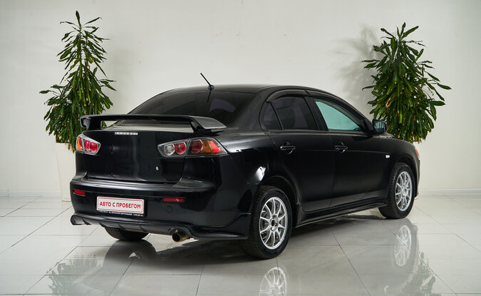 Mitsubishi Lancer
