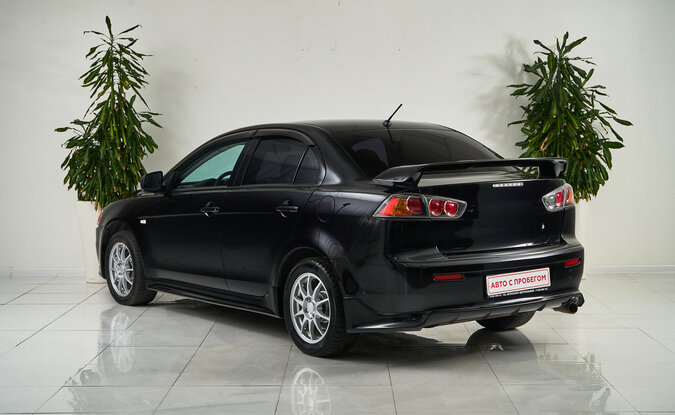 Mitsubishi Lancer
