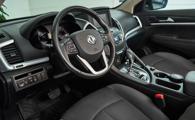Dongfeng AX7