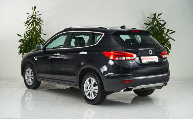Dongfeng AX7