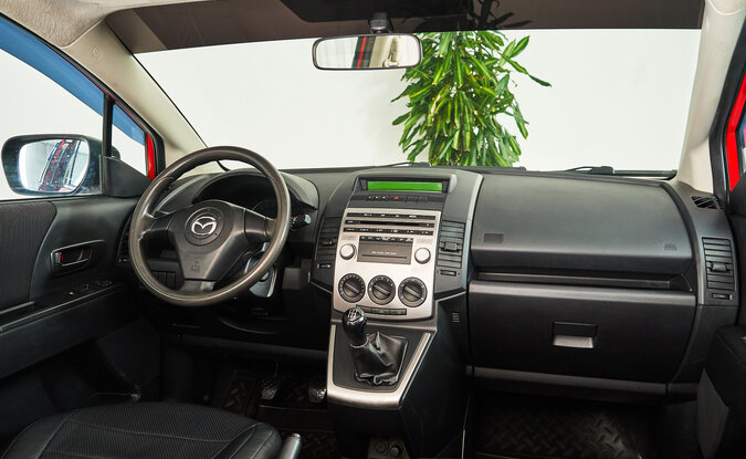 Mazda 5