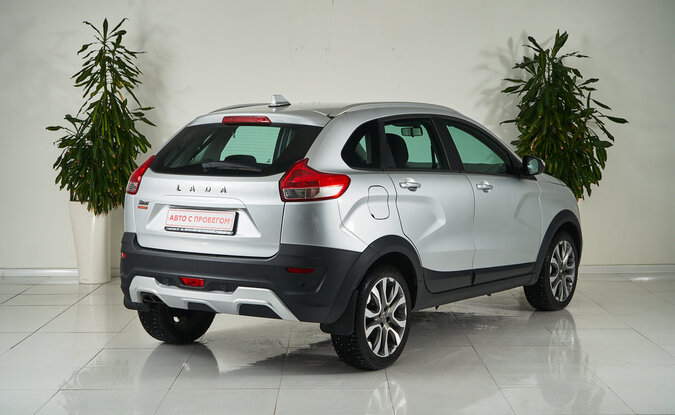 Lada XRAY