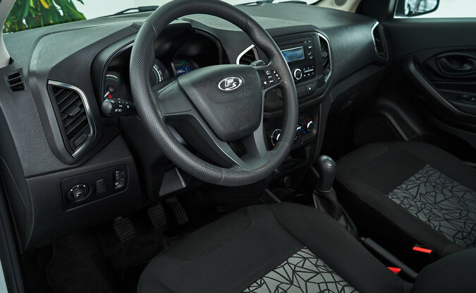 Lada XRAY