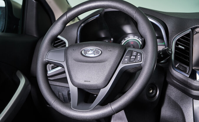 Lada XRAY