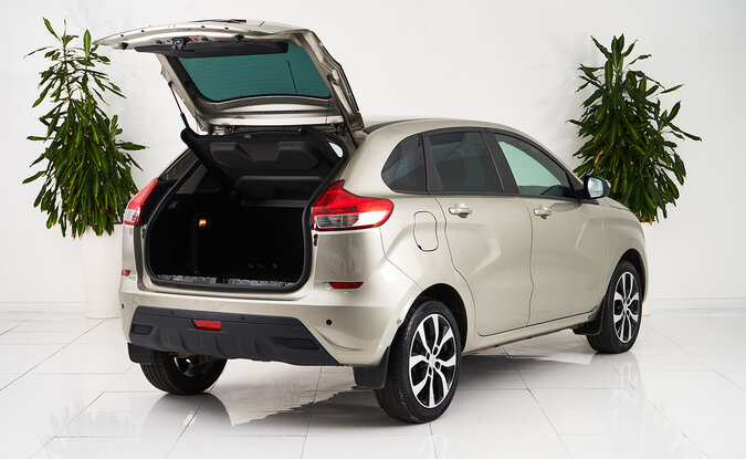 Lada XRAY