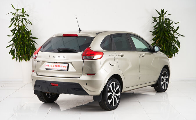 Lada XRAY