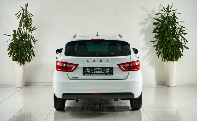 Lada Vesta