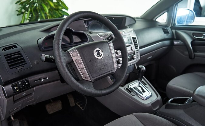 Ssangyong | KGM Stavic
