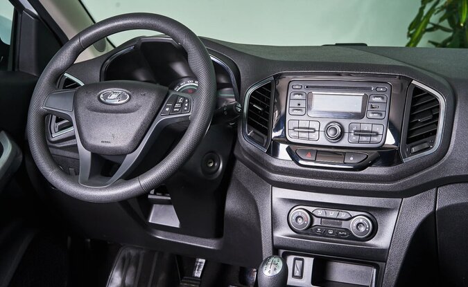 Lada XRAY