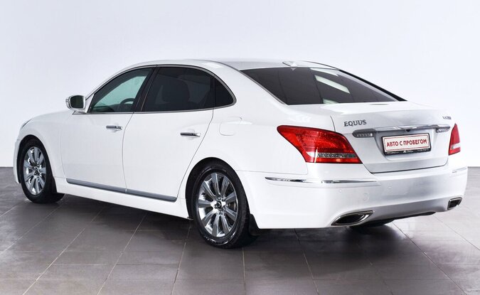 Hyundai Equus