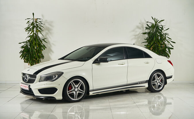 Mercedes benz CLA
