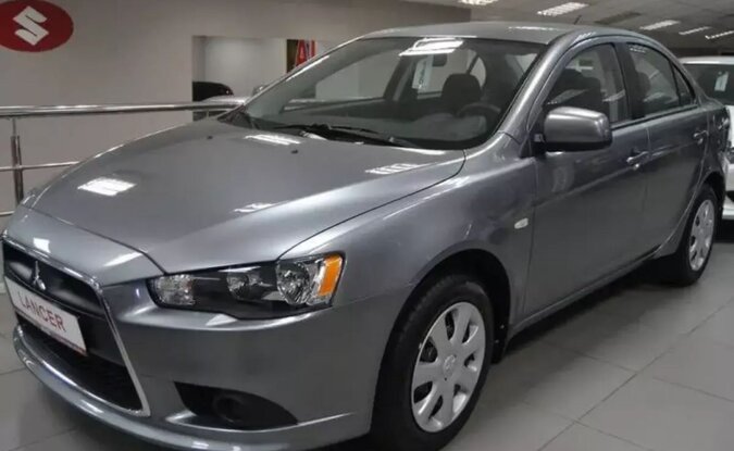 Mitsubishi Lancer