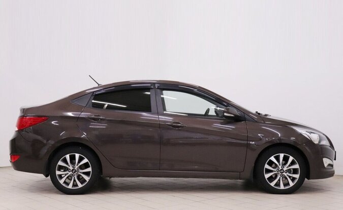Hyundai Solaris