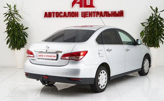 Nissan Almera