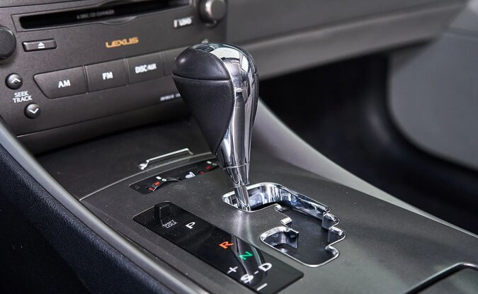 Lexus IS