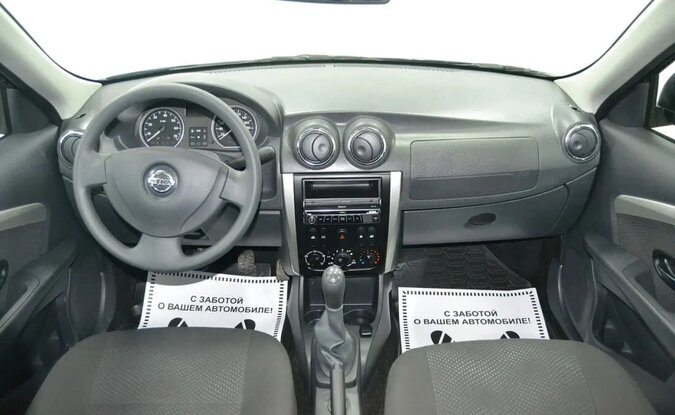Nissan Almera