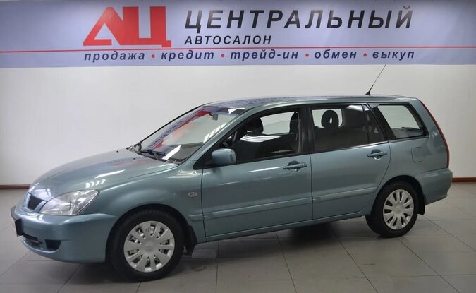 Mitsubishi Lancer