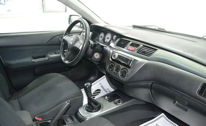 Mitsubishi Lancer